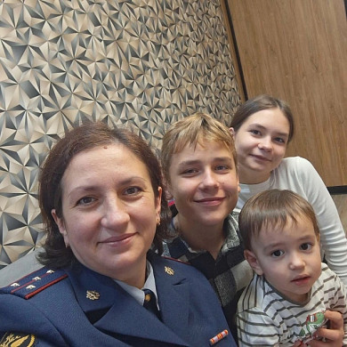ФСИН Ивановской области рассказала о «Мамах в погонах» и их домашних хобби
